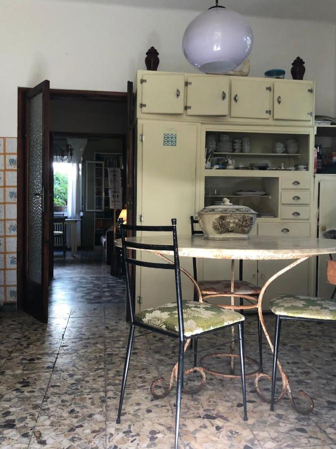 Casa Cambini Bed & Breakfast Marina di Massa Ngoại thất bức ảnh