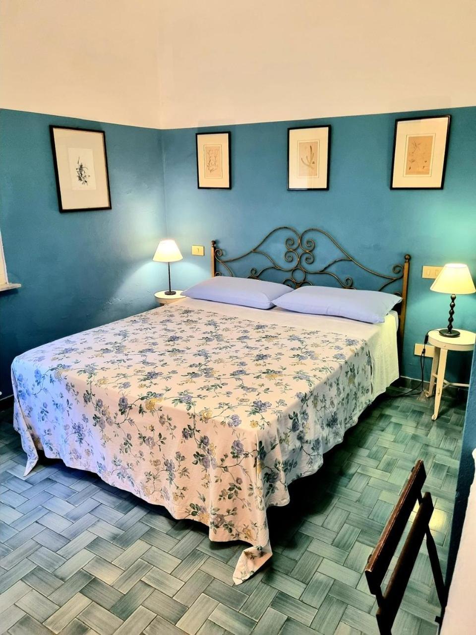 Casa Cambini Bed & Breakfast Marina di Massa Ngoại thất bức ảnh